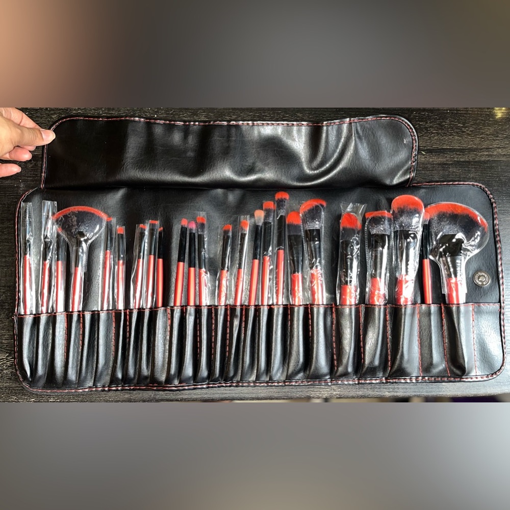 Brand new Leather make up tool brush complete kit never used